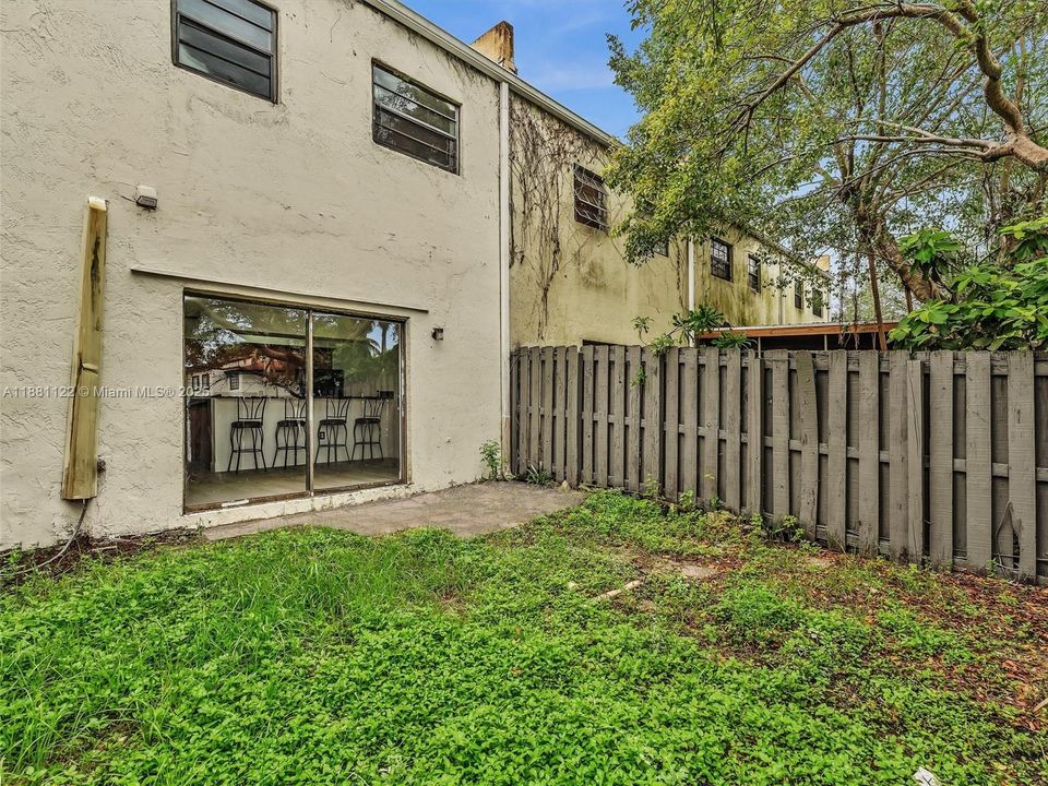 For Sale: $339,900 (3 beds, 2 baths, 1188 Square Feet)