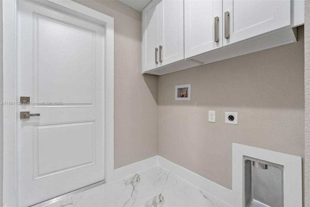 Activo con contrato: $639,900 (5 camas, 3 baños, 0 Pies cuadrados)