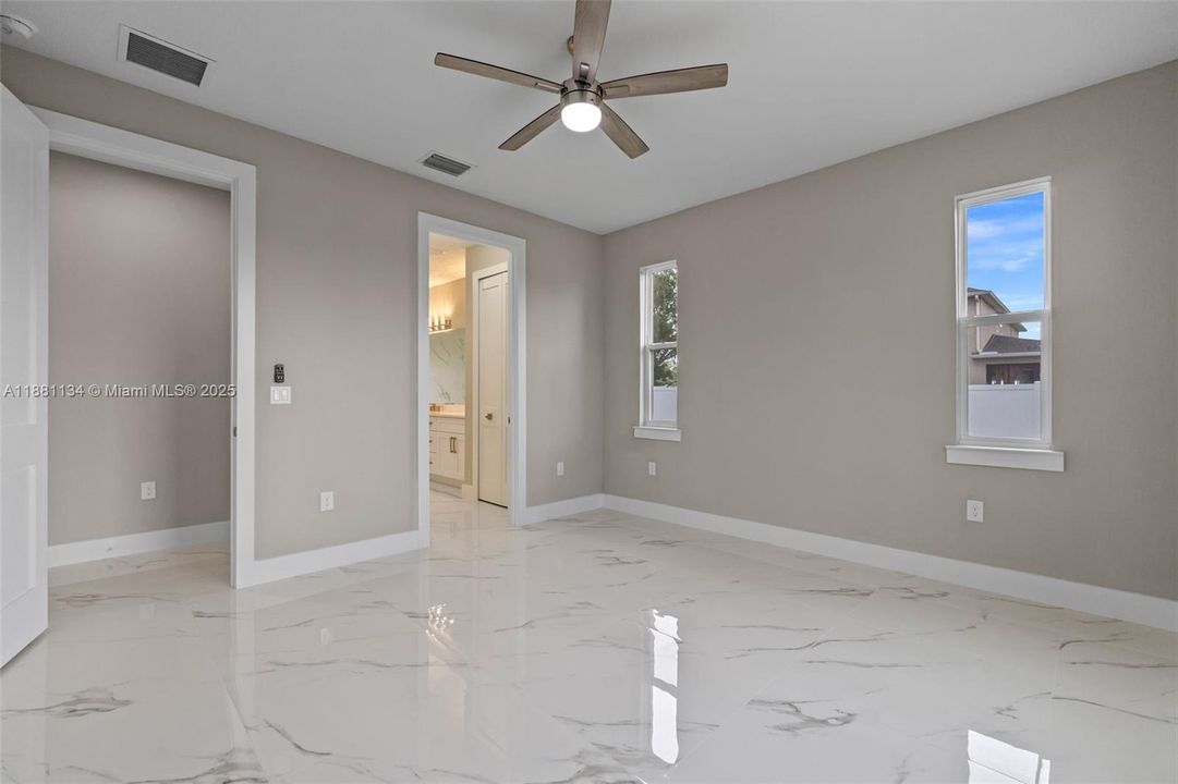 Activo con contrato: $639,900 (5 camas, 3 baños, 0 Pies cuadrados)