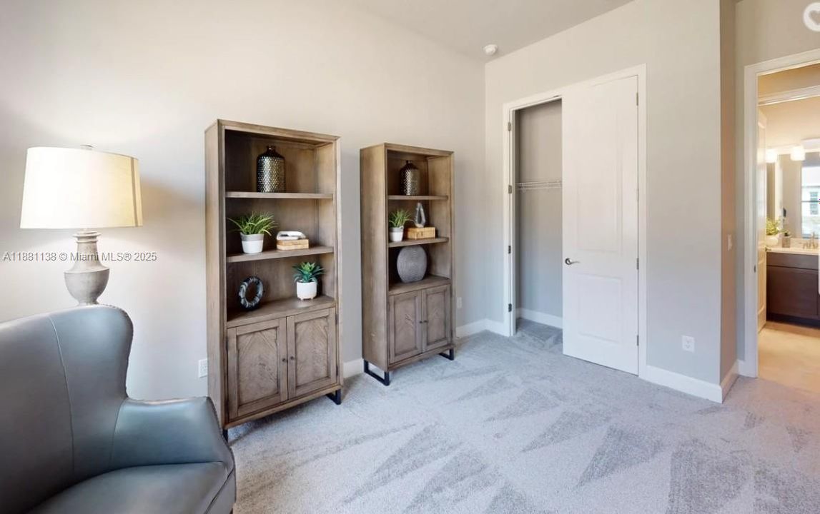 Под контрактом: $699,000 (3 спален, 3 ванн, 0 Квадратных фут)