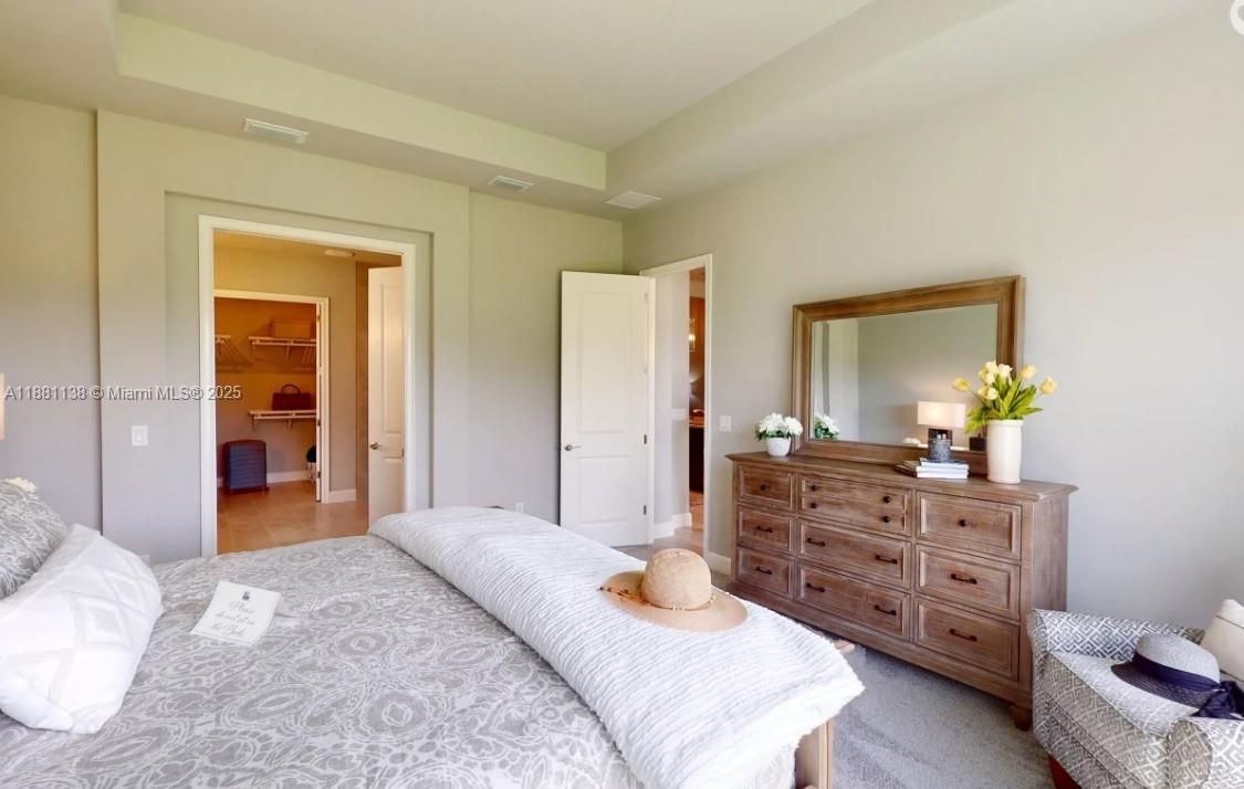 Под контрактом: $699,000 (3 спален, 3 ванн, 0 Квадратных фут)