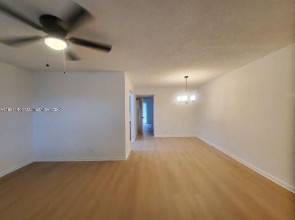 На продажу: $150,000 (1 спален, 1 ванн, 811 Квадратных фут)