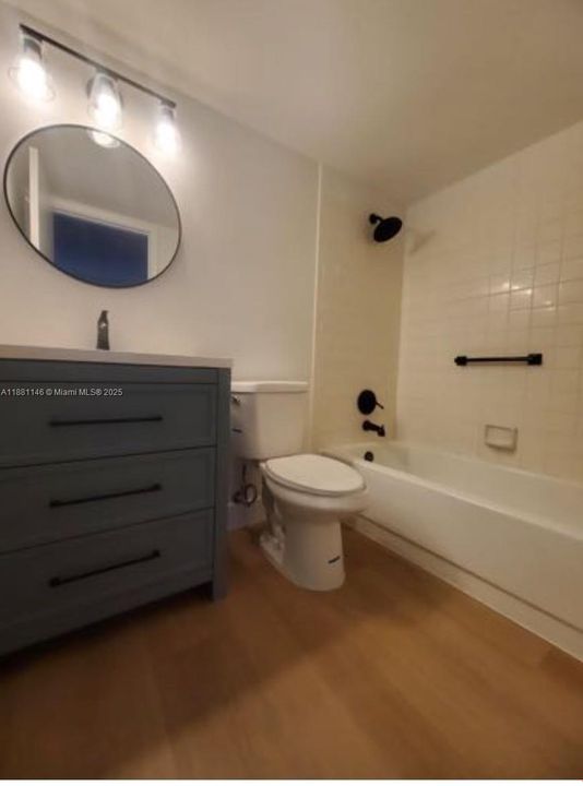 На продажу: $150,000 (1 спален, 1 ванн, 811 Квадратных фут)