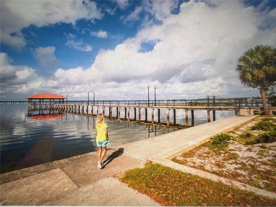 待售: $15,000 (0.33 acres)