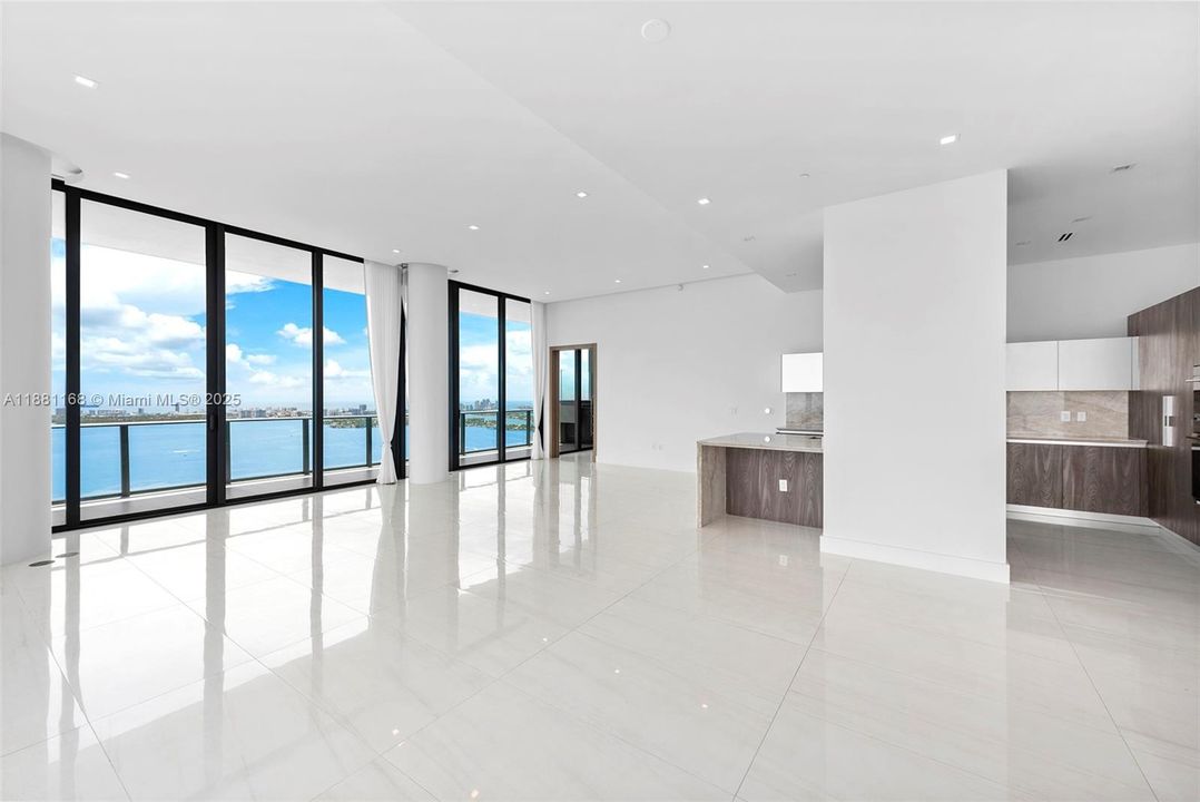 Недавно арендовано: $19,000 (4 спален, 4 ванн, 2792 Квадратных фут)