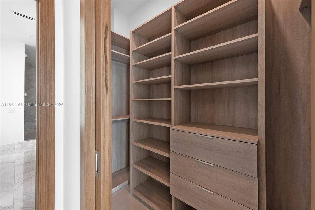 Недавно арендовано: $19,000 (4 спален, 4 ванн, 2792 Квадратных фут)