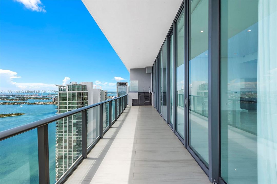 Недавно арендовано: $19,000 (4 спален, 4 ванн, 2792 Квадратных фут)