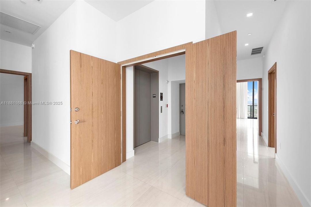 Недавно арендовано: $19,000 (4 спален, 4 ванн, 2792 Квадратных фут)