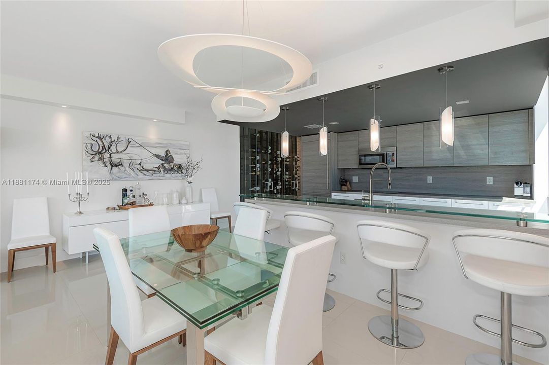 For Sale: $1,300,000 (3 beds, 3 baths, 1687 Square Feet)