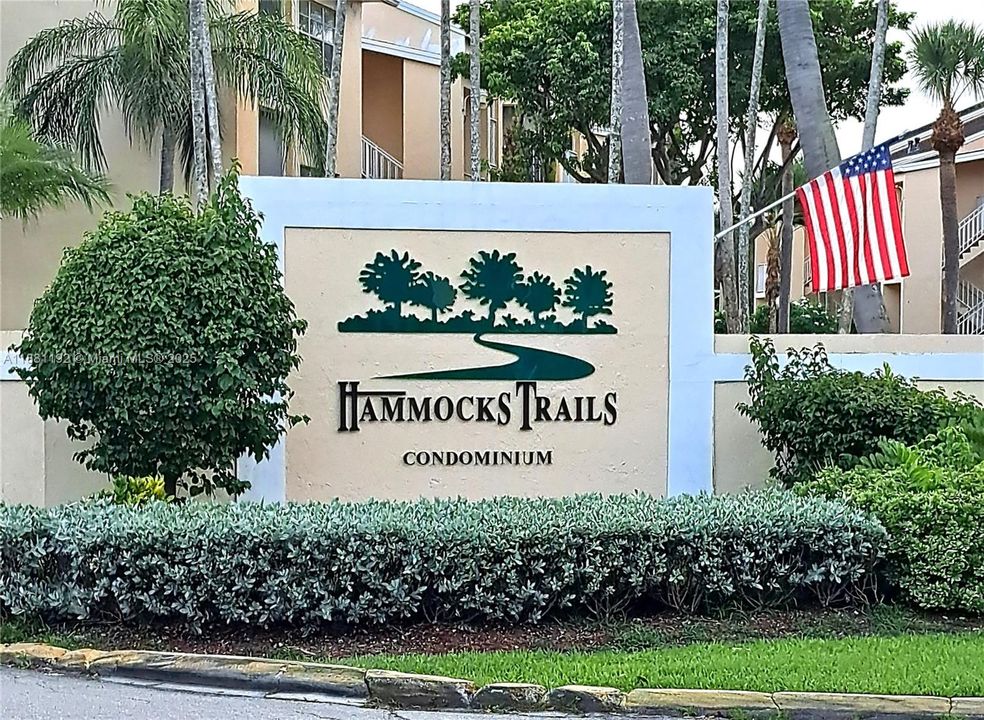 Под контрактом: $1,750 (1 спален, 1 ванн, 693 Квадратных фут)