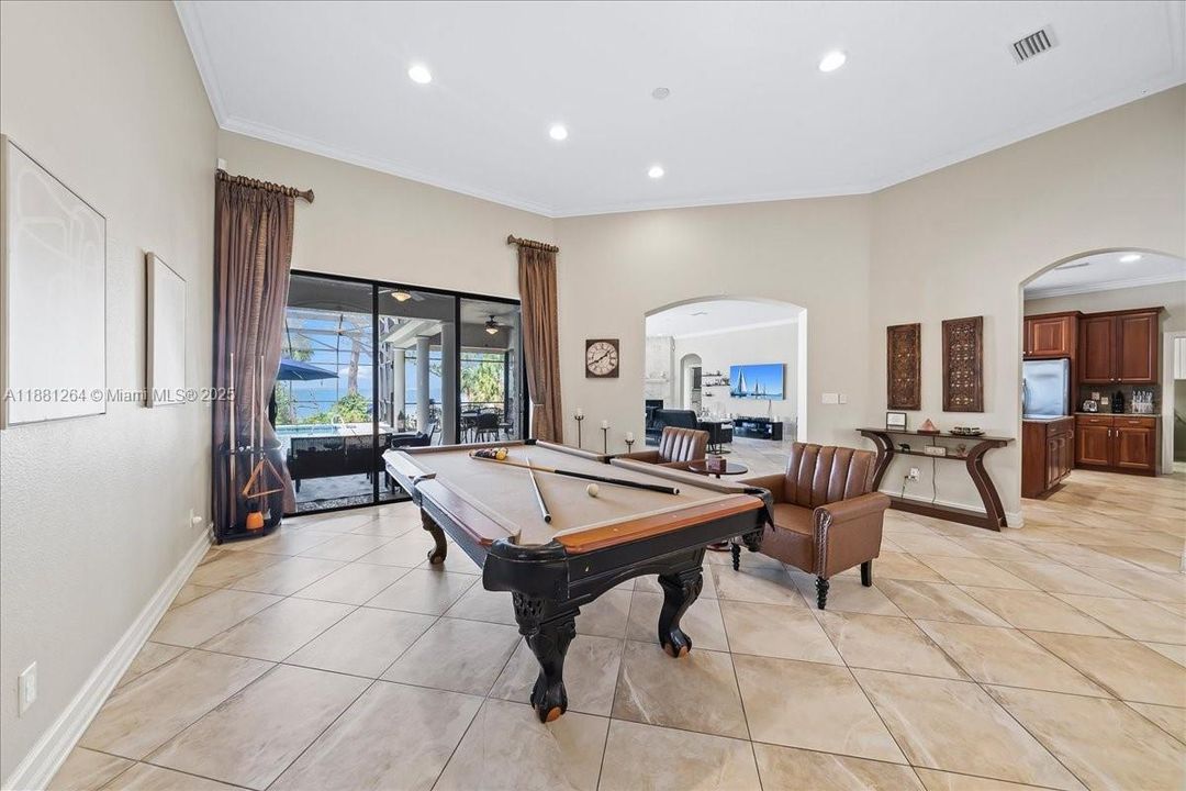 待售: $1,190,000 (5 贝兹, 4 浴室, 3727 平方英尺)