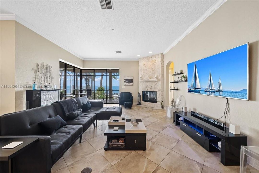 待售: $1,190,000 (5 贝兹, 4 浴室, 3727 平方英尺)