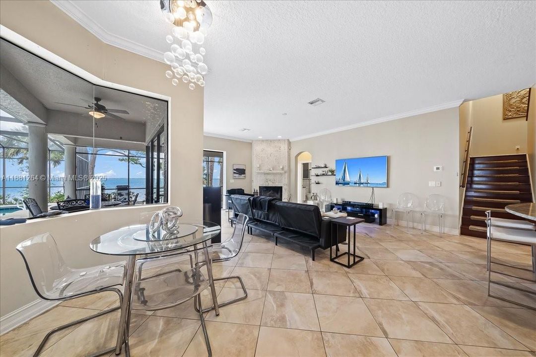 待售: $1,190,000 (5 贝兹, 4 浴室, 3727 平方英尺)