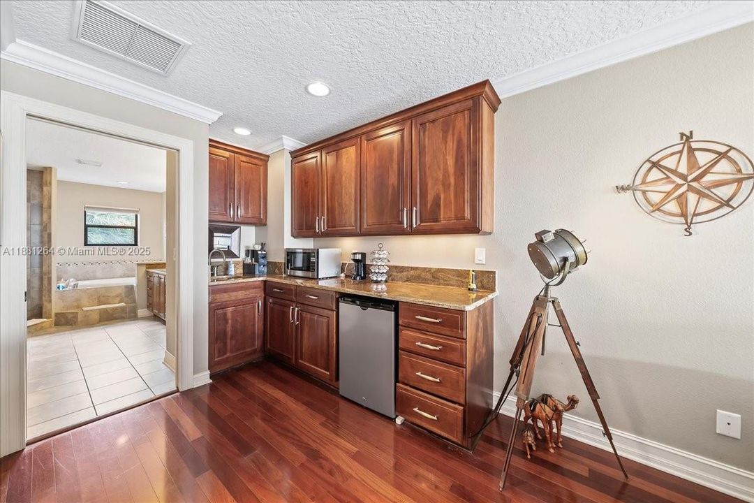 待售: $1,190,000 (5 贝兹, 4 浴室, 3727 平方英尺)