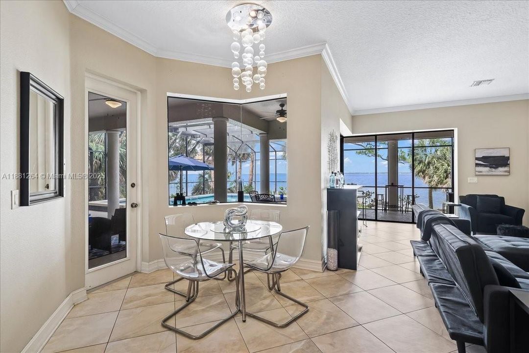 待售: $1,190,000 (5 贝兹, 4 浴室, 3727 平方英尺)