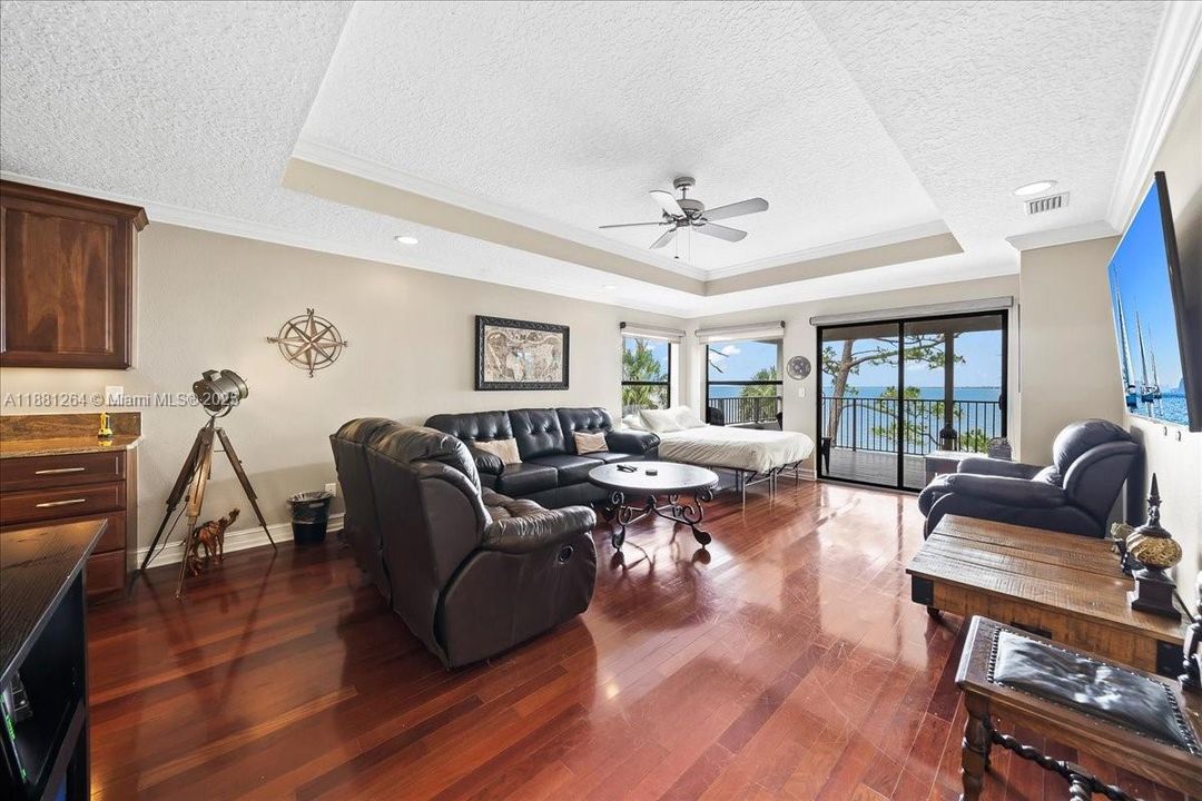 待售: $1,190,000 (5 贝兹, 4 浴室, 3727 平方英尺)