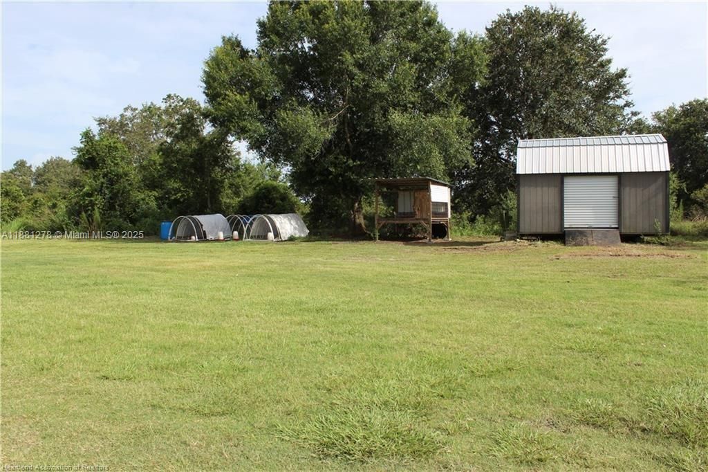 最近售出: $415,000 (3 贝兹, 2 浴室, 1504 平方英尺)