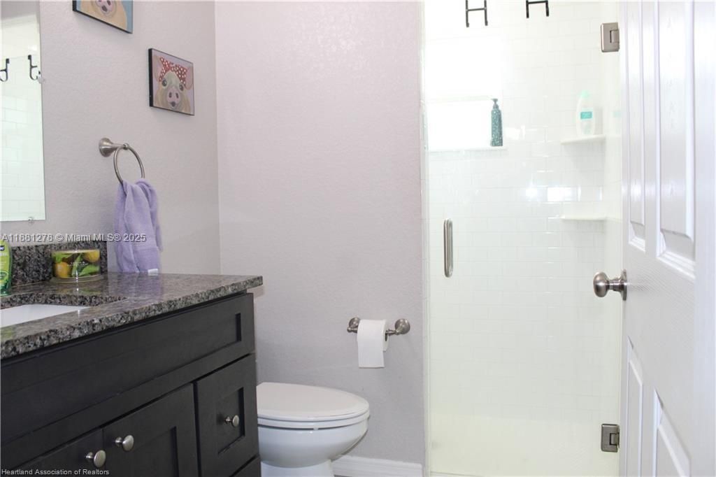 最近售出: $415,000 (3 贝兹, 2 浴室, 1504 平方英尺)