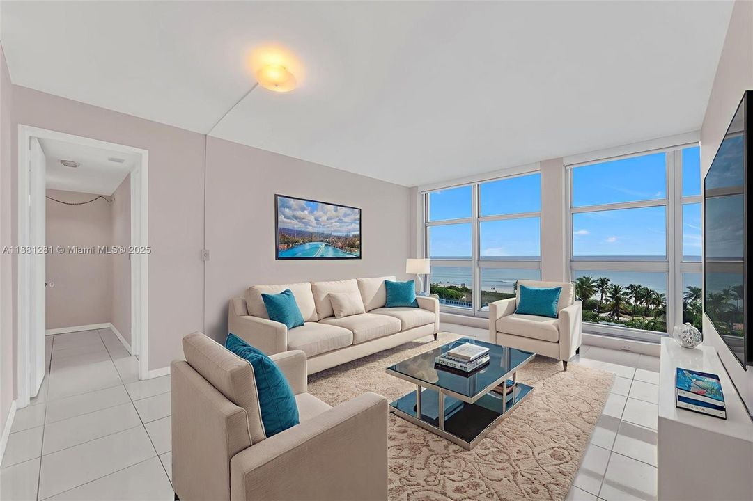 Под контрактом: $549,000 (2 спален, 2 ванн, 1260 Квадратных фут)