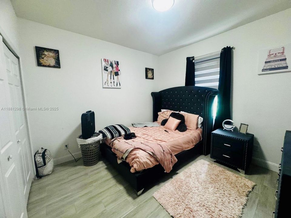 Recientemente alquilado: $2,200 (3 camas, 2 baños, 1630 Pies cuadrados)