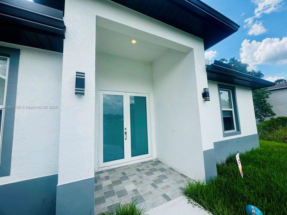 Recientemente alquilado: $2,200 (3 camas, 2 baños, 1630 Pies cuadrados)