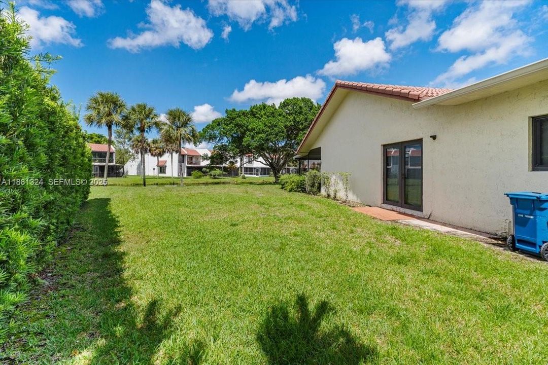 For Sale: $460,000 (2 beds, 2 baths, 1580 Square Feet)