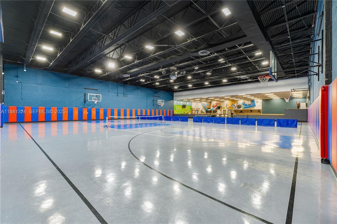 For Sale: $460,000 (2 beds, 2 baths, 1580 Square Feet)