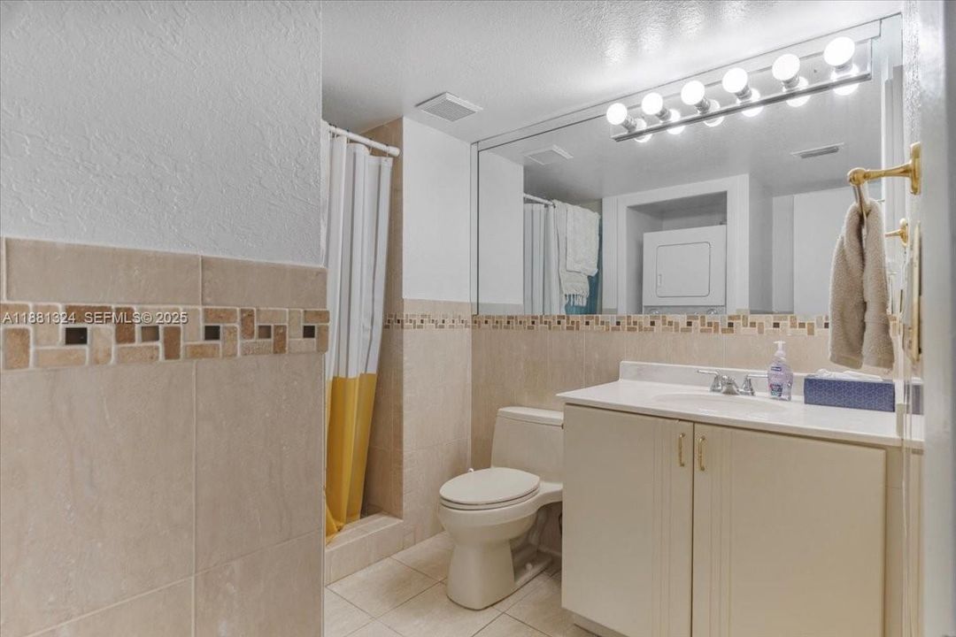 For Sale: $460,000 (2 beds, 2 baths, 1580 Square Feet)