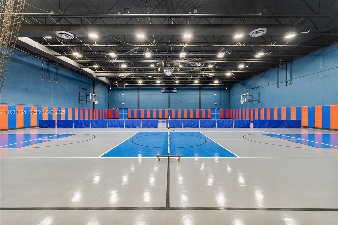 For Sale: $460,000 (2 beds, 2 baths, 1580 Square Feet)