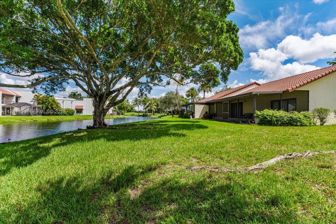 For Sale: $460,000 (2 beds, 2 baths, 1580 Square Feet)