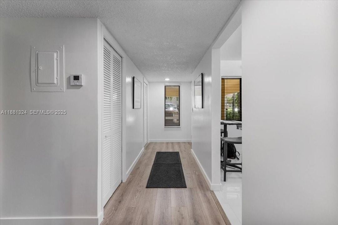 For Sale: $460,000 (2 beds, 2 baths, 1580 Square Feet)