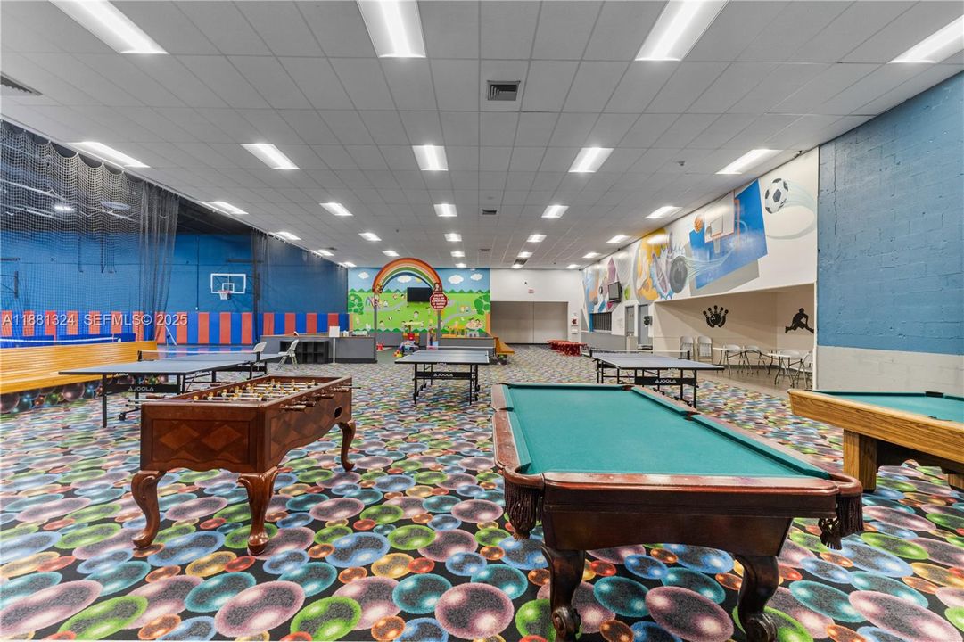 For Sale: $460,000 (2 beds, 2 baths, 1580 Square Feet)