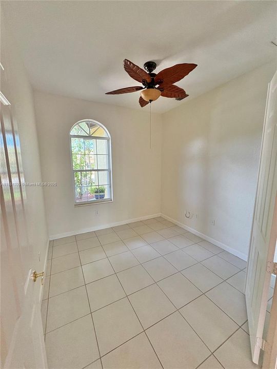 В аренду: $6,300 (5 спален, 3 ванн, 2924 Квадратных фут)