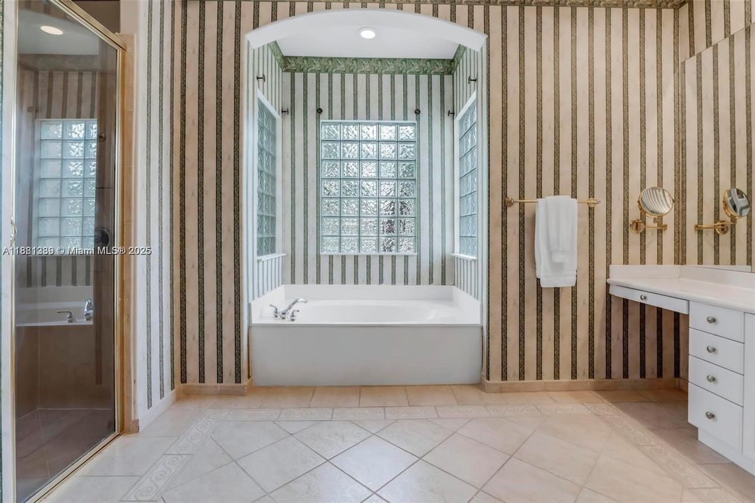 В аренду: $6,300 (5 спален, 3 ванн, 2924 Квадратных фут)