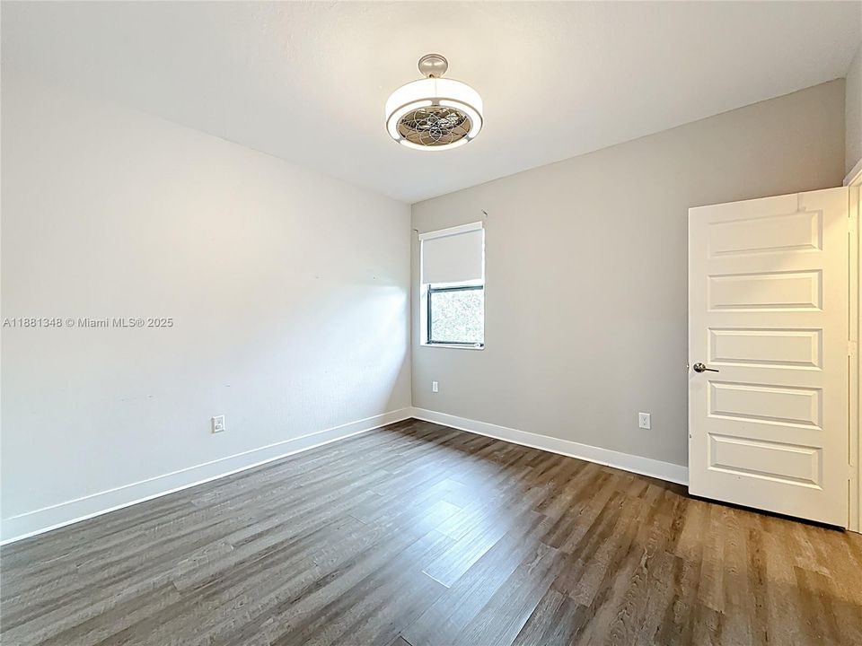 Recently Rented: $8,000 (5 beds, 3 baths, 3050 Square Feet)