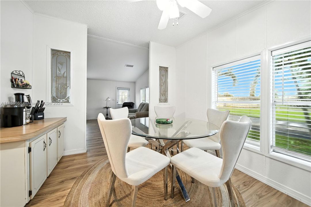 For Rent: $800 (2 beds, 2 baths, 10675 Square Feet)