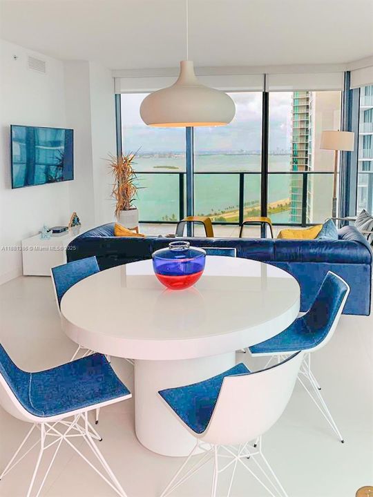 En Venta: $849,900 (3 camas, 2 baños, 1152 Pies cuadrados)