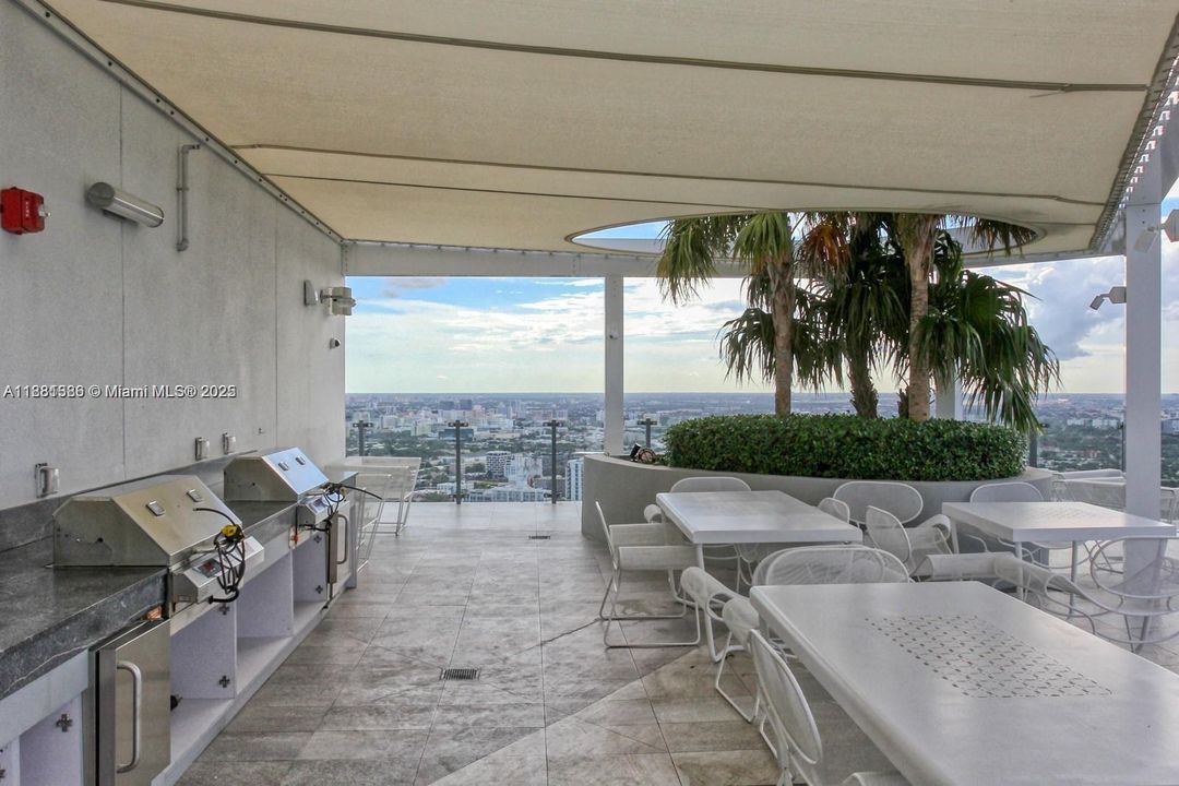 En Venta: $849,900 (3 camas, 2 baños, 1152 Pies cuadrados)
