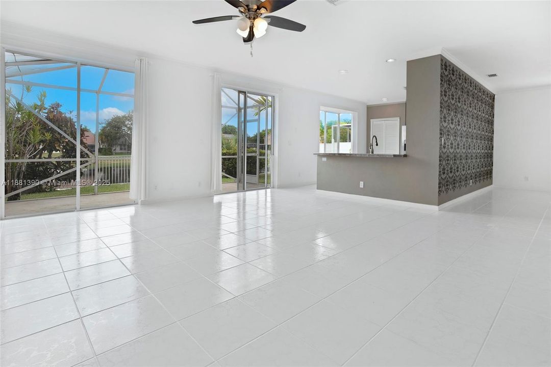 Recently Rented: $4,600 (5 beds, 2 baths, 2792 Square Feet)