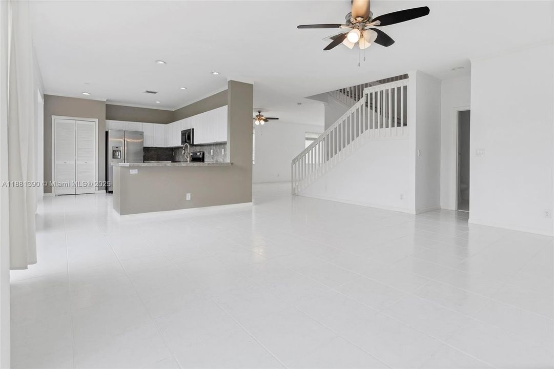 Recently Rented: $4,600 (5 beds, 2 baths, 2792 Square Feet)