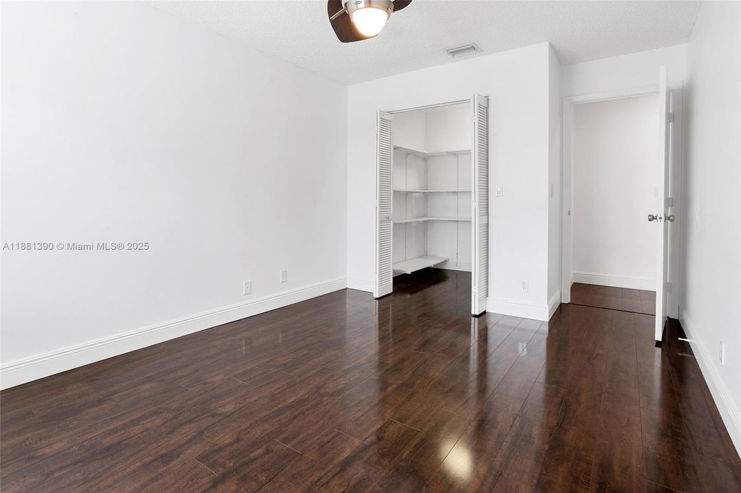 Recently Rented: $4,600 (5 beds, 2 baths, 2792 Square Feet)