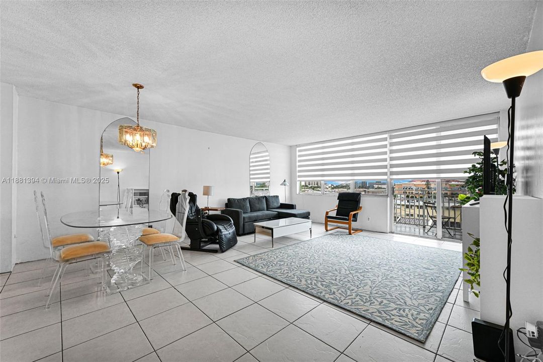 En Venta: $180,000 (1 camas, 1 baños, 855 Pies cuadrados)