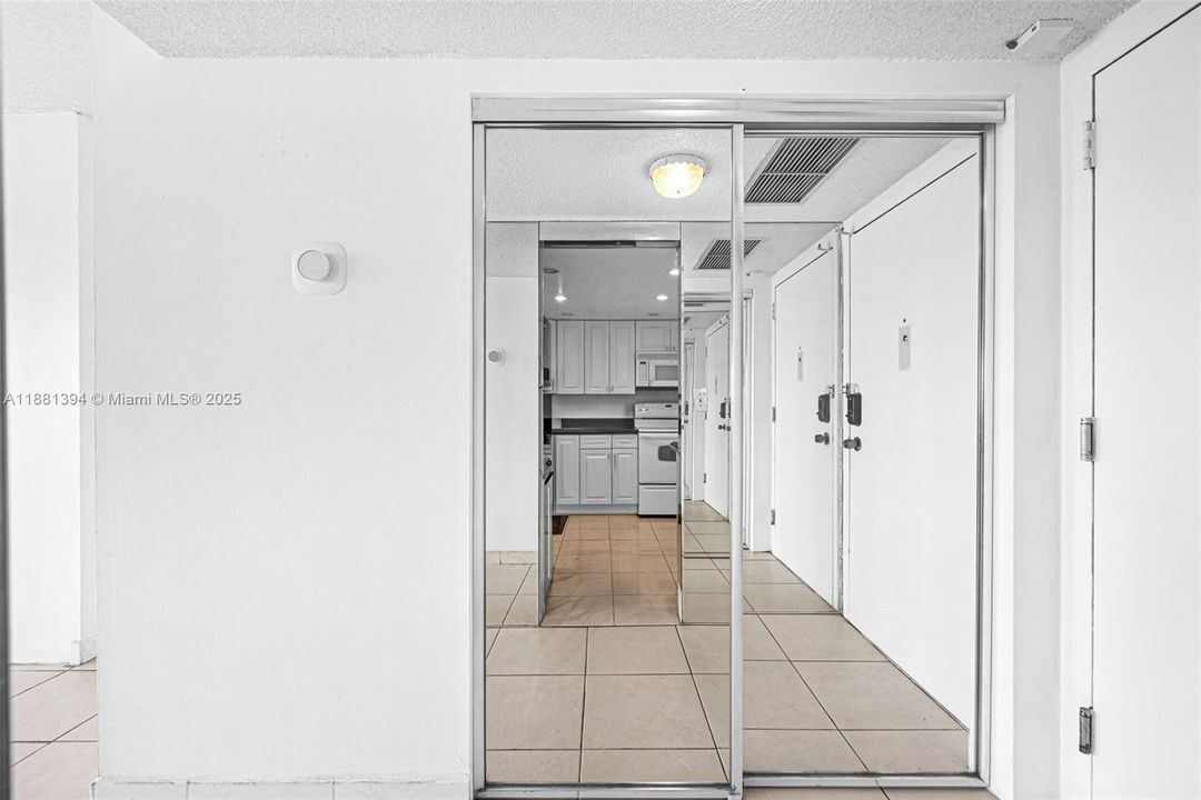 En Venta: $180,000 (1 camas, 1 baños, 855 Pies cuadrados)