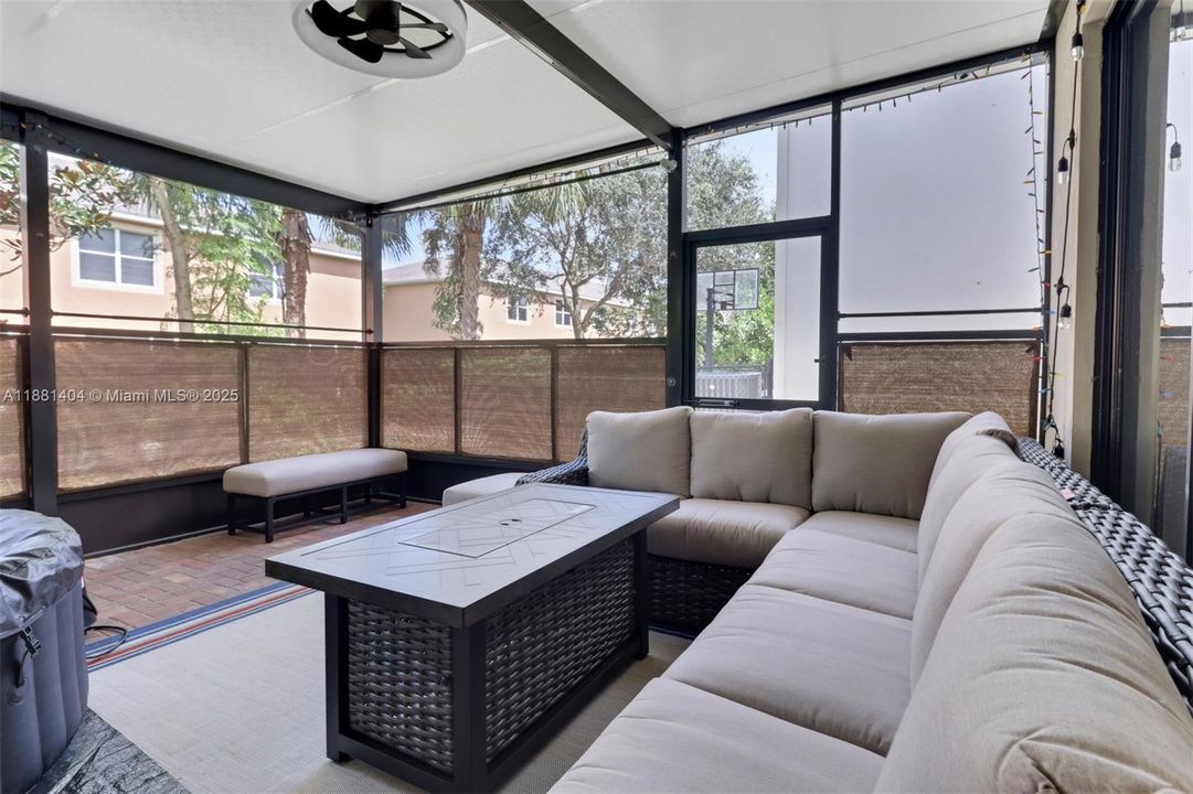 For Sale: $340,000 (3 beds, 2 baths, 1837 Square Feet)