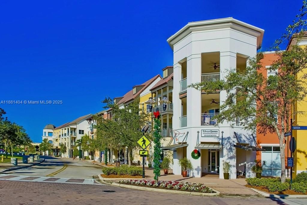 For Sale: $340,000 (3 beds, 2 baths, 1837 Square Feet)