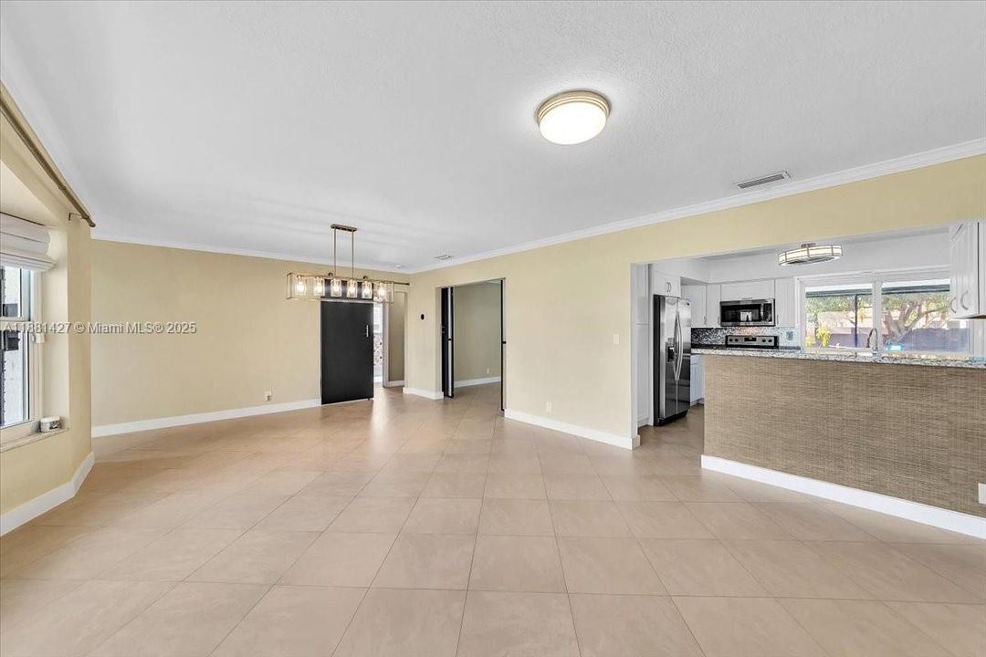 Недавно арендовано: $4,600 (3 спален, 2 ванн, 1929 Квадратных фут)