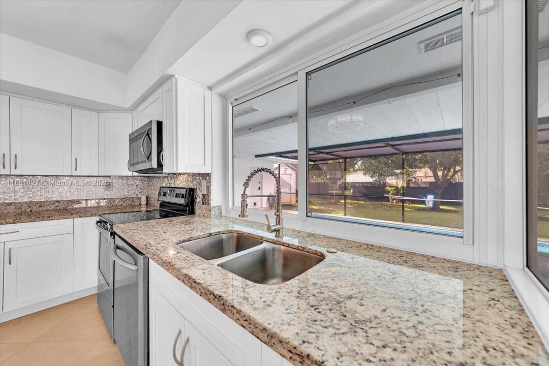 Недавно арендовано: $4,600 (3 спален, 2 ванн, 1929 Квадратных фут)