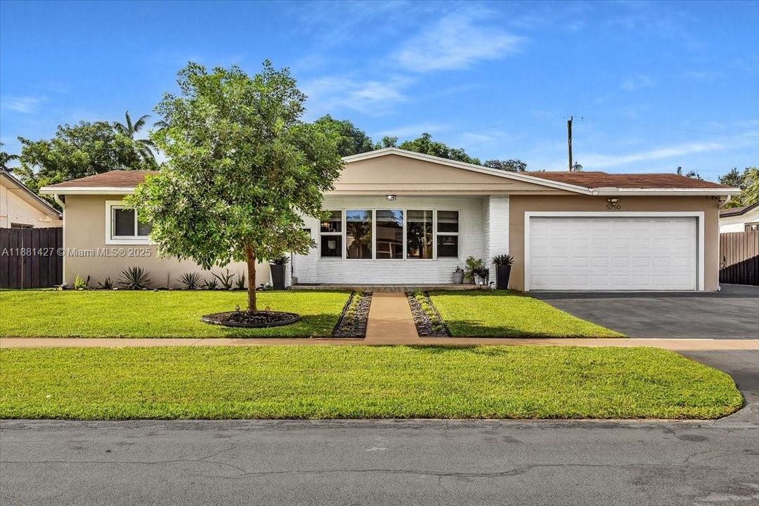 Недавно арендовано: $4,600 (3 спален, 2 ванн, 1929 Квадратных фут)