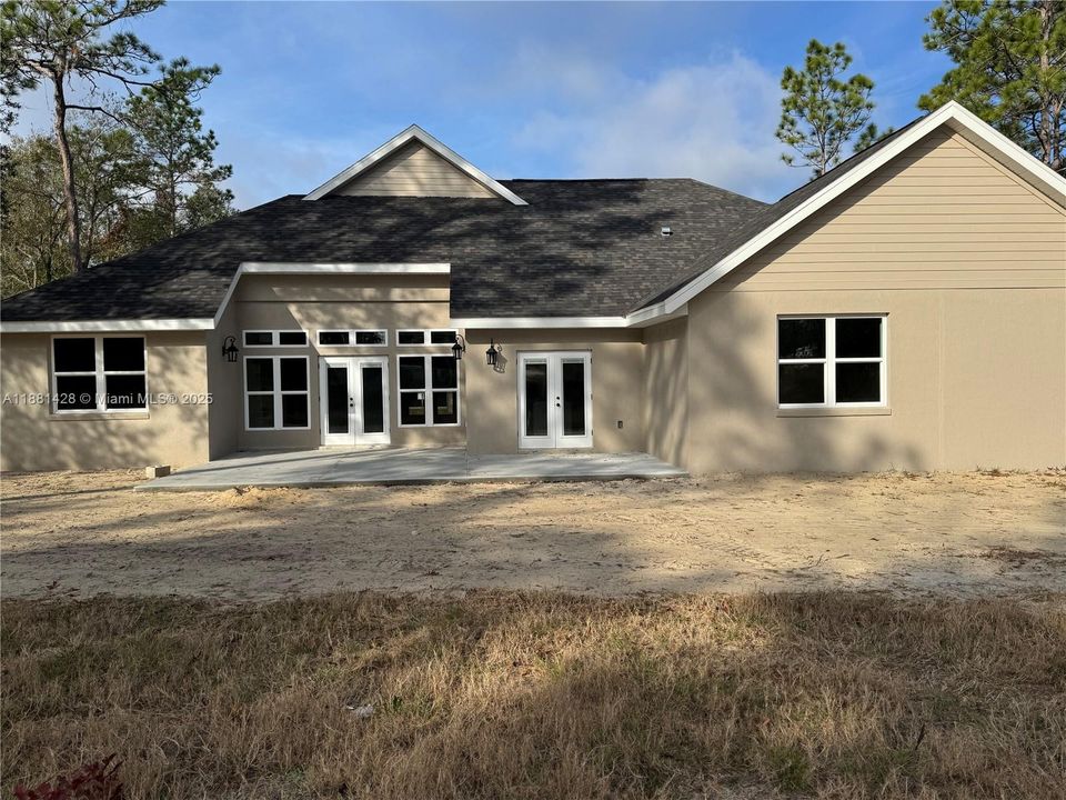 待售: $650,000 (4 贝兹, 2 浴室, 0 平方英尺)