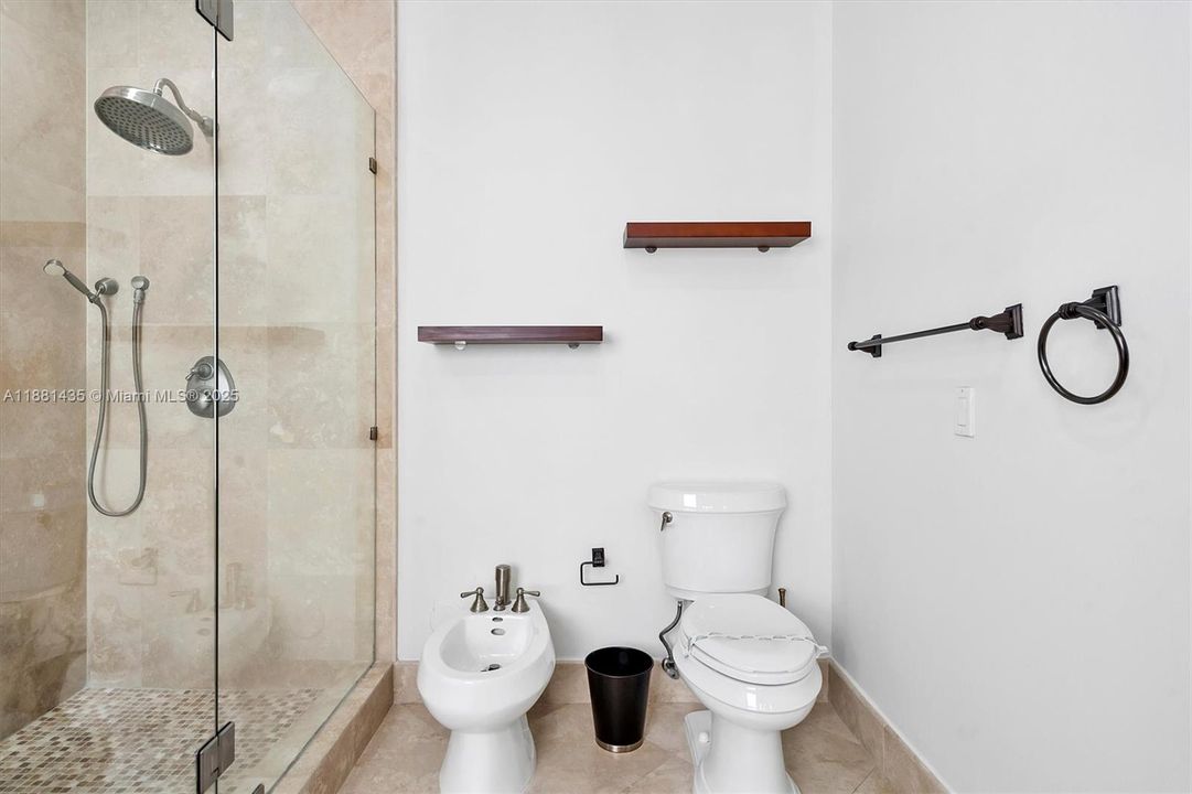 Recientemente alquilado: $8,000 (4 camas, 3 baños, 3404 Pies cuadrados)